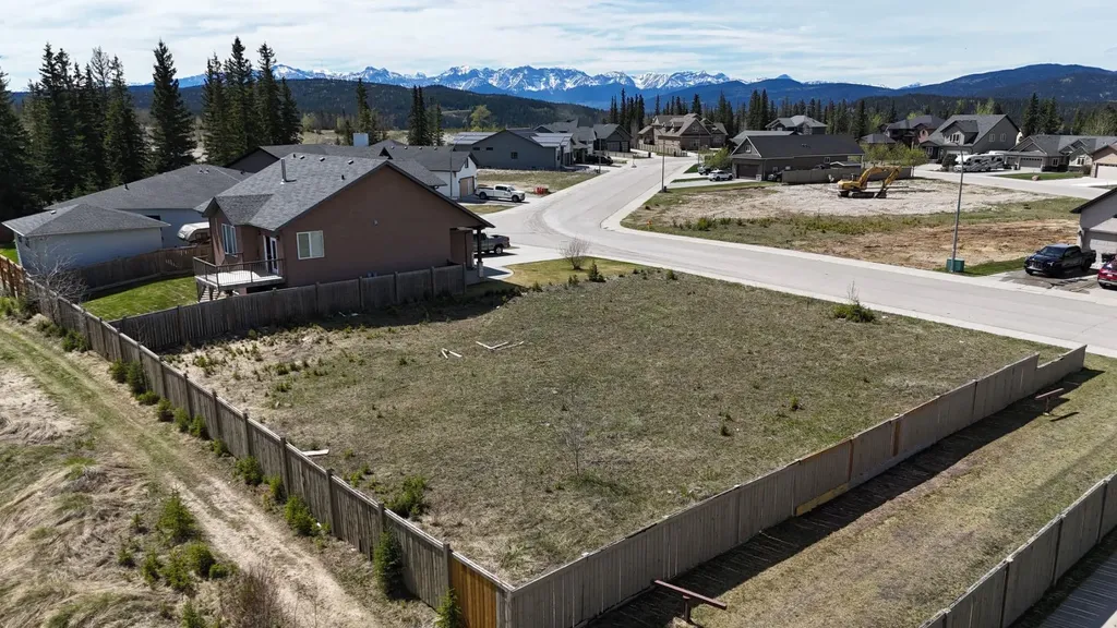 208 Trestle Place Hinton AB T7V0B8