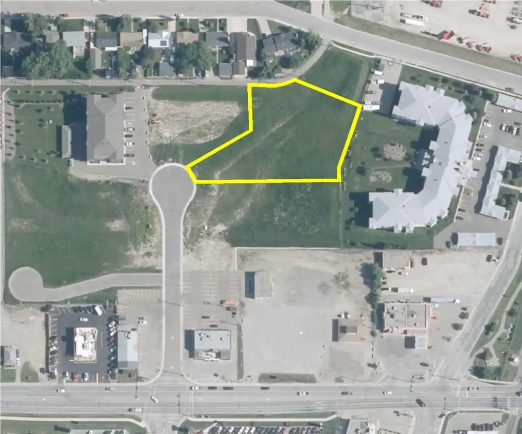 4555 51 Avenue Olds AB T4H 1J1