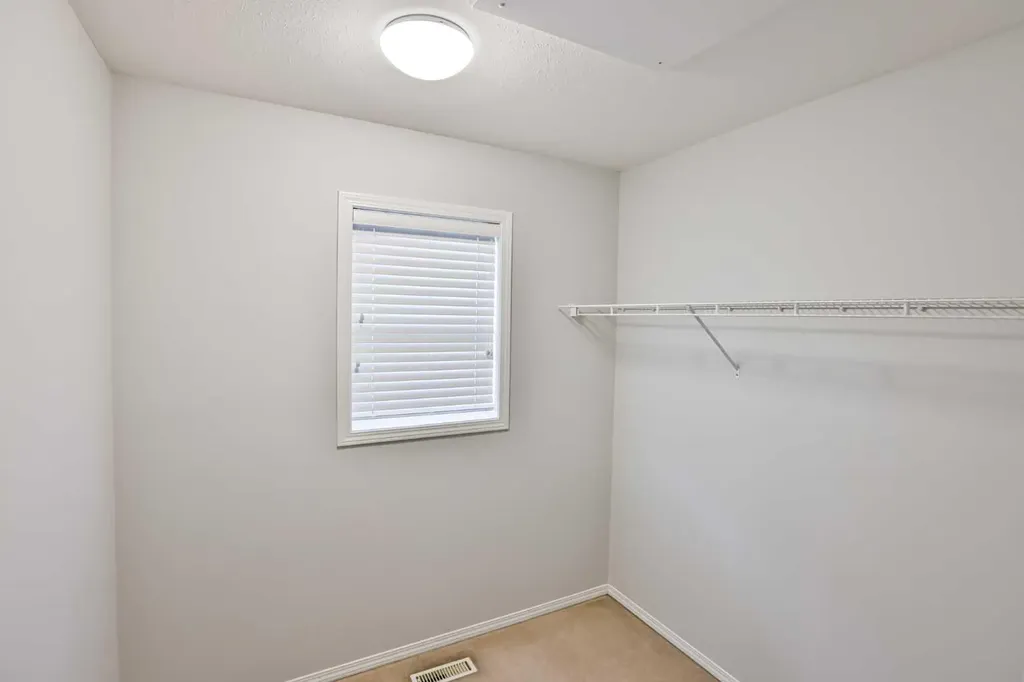 720 Heritage Boulevard W Lethbridge AB T1K 7X2