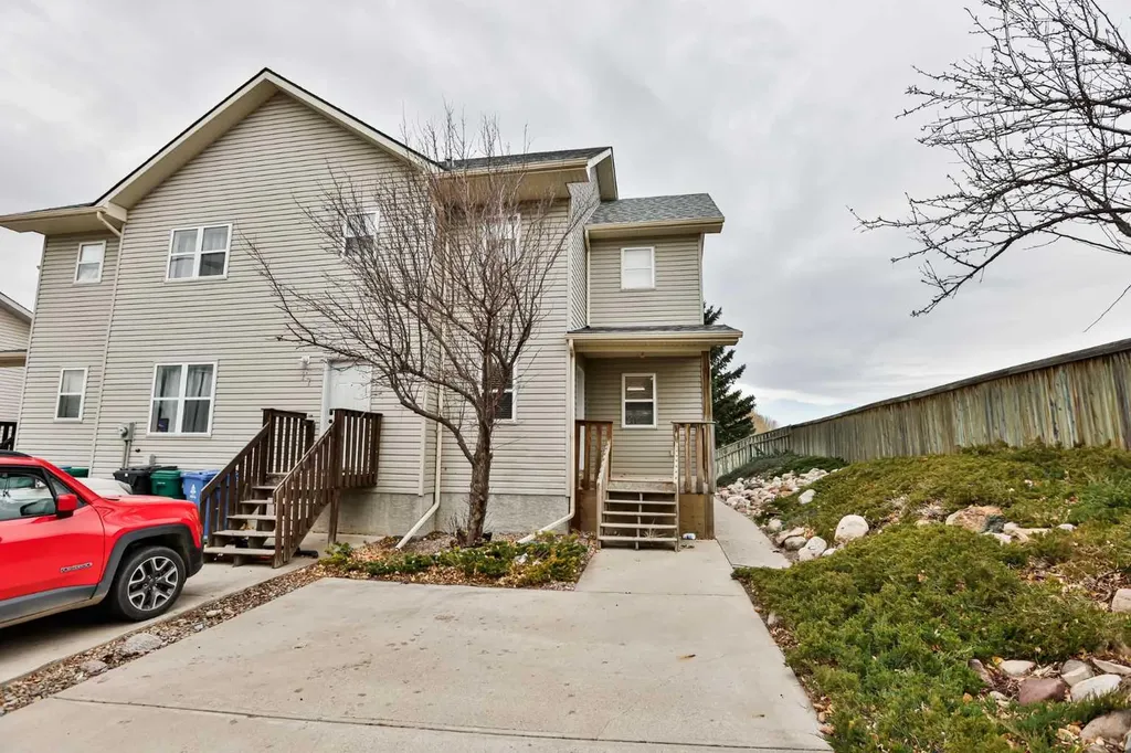 720 Heritage Boulevard W Lethbridge AB T1K 7X2