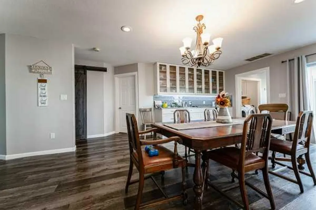 111 1 Avenue S Coutts AB T0K 0N0