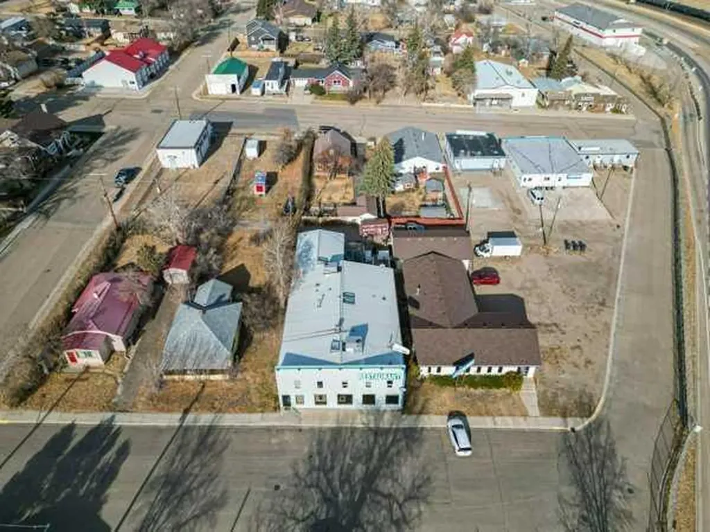 111 1 Avenue S Coutts AB T0K 0N0