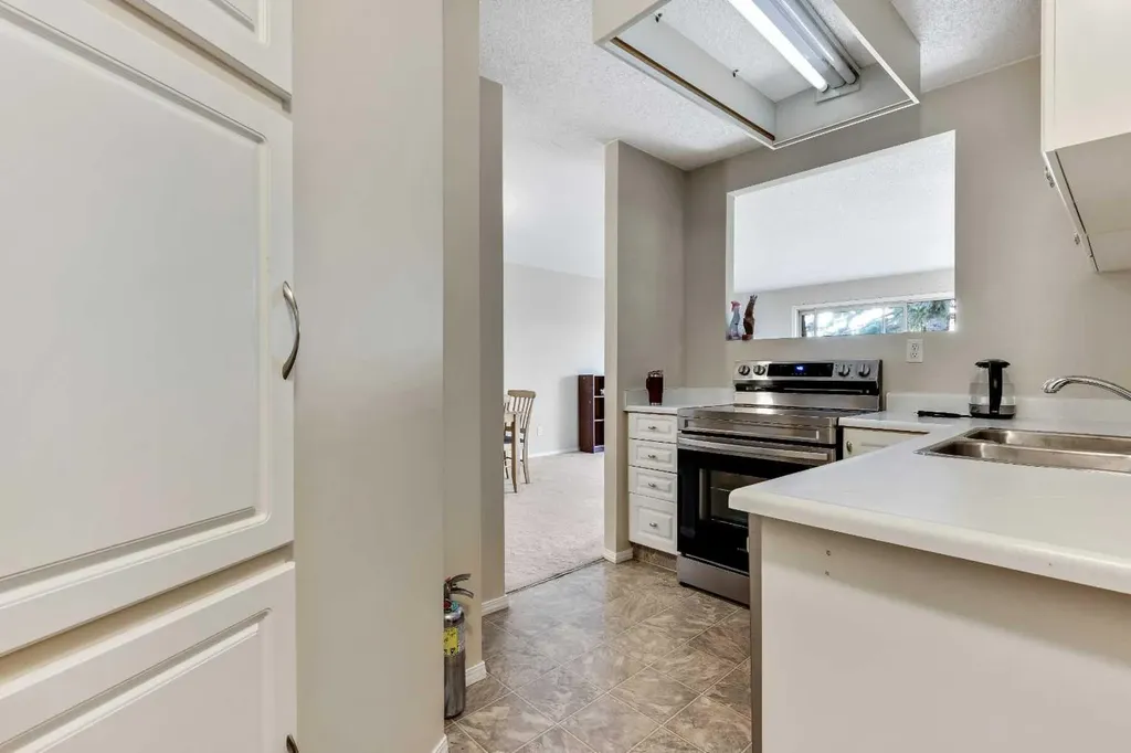 231 Heritage Drive SE Calgary AB T2H 1N1