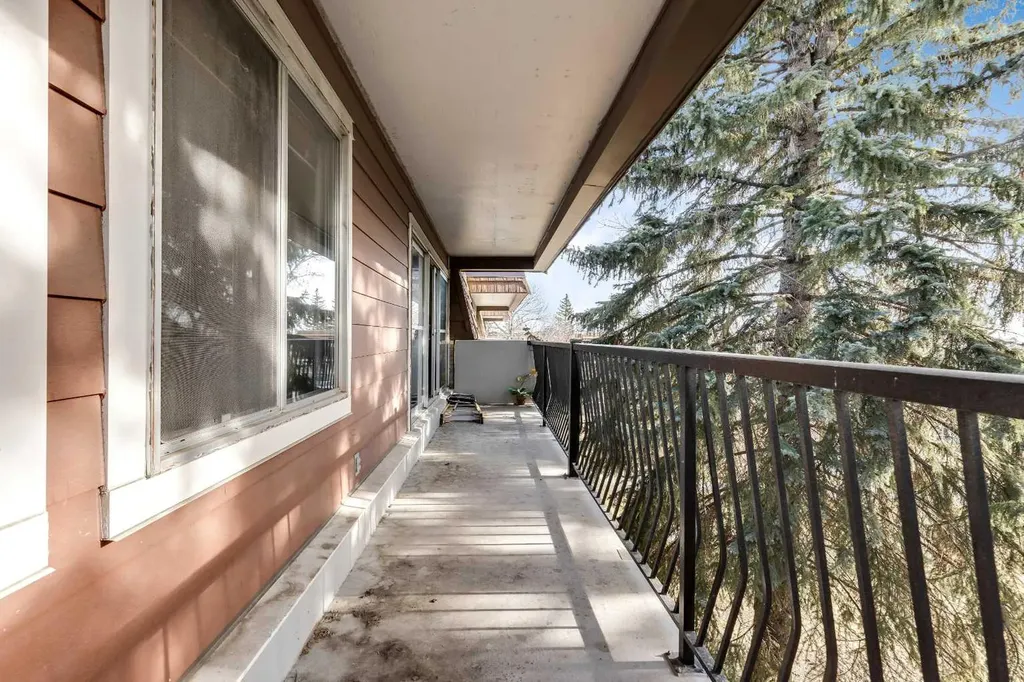 231 Heritage Drive SE Calgary AB T2H 1N1