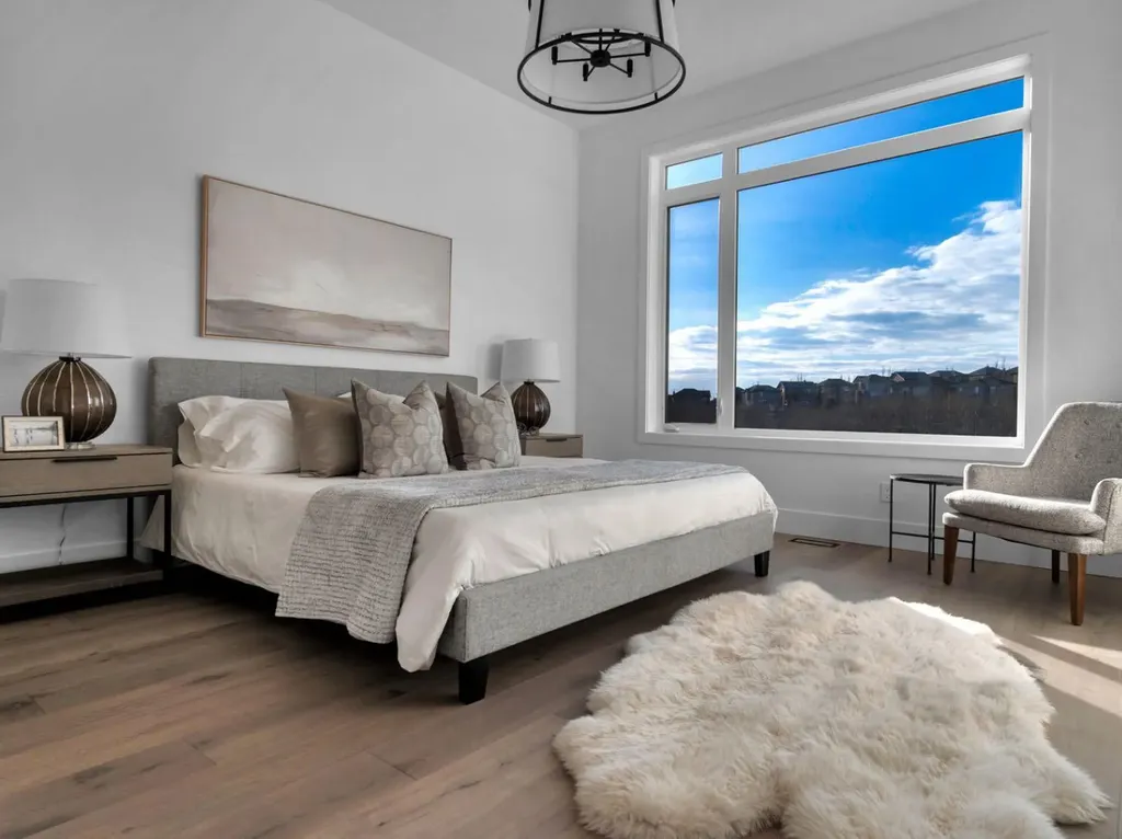 31 Royal Birch Cove NW Calgary AB T3G 5P9
