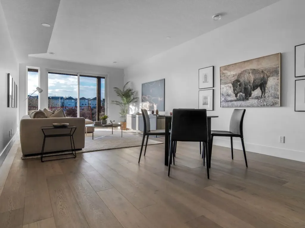 31 Royal Birch Cove NW Calgary AB T3G 5P9