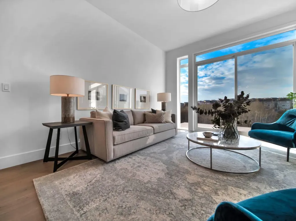 31 Royal Birch Cove NW Calgary AB T3G 5P9