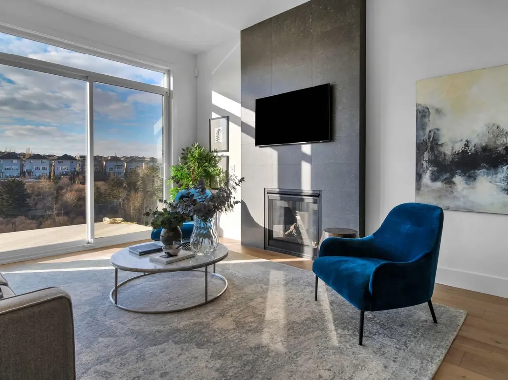 31 Royal Birch Cove NW Calgary AB T3G 5P9