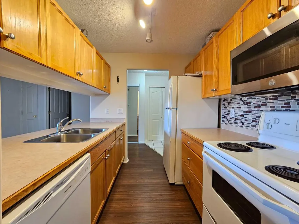 100 Richard Street Fort Mcmurray AB T9H 5H5
