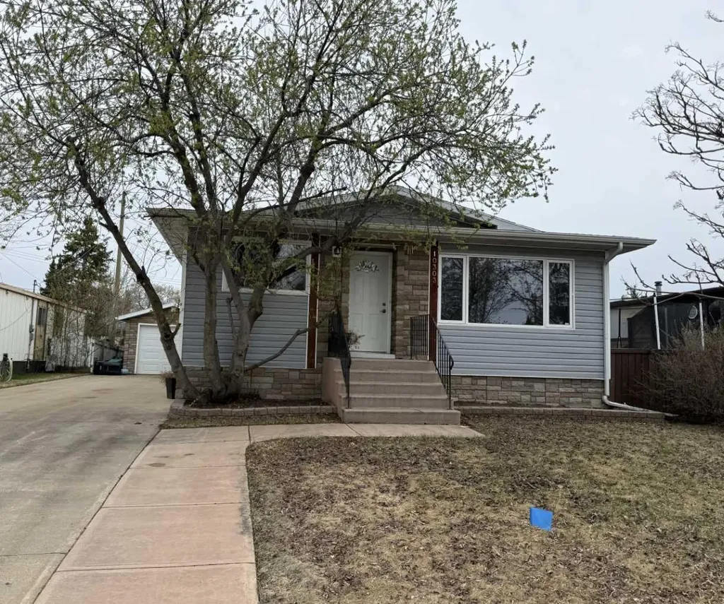 10303 105 Street W High Level AB T0H 1Z0