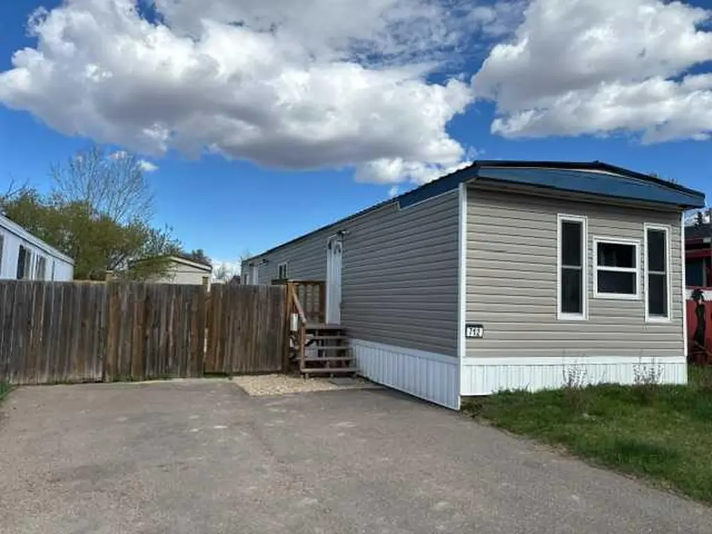 6834 59 Avenue #712 Red Deer AB T4P1C9