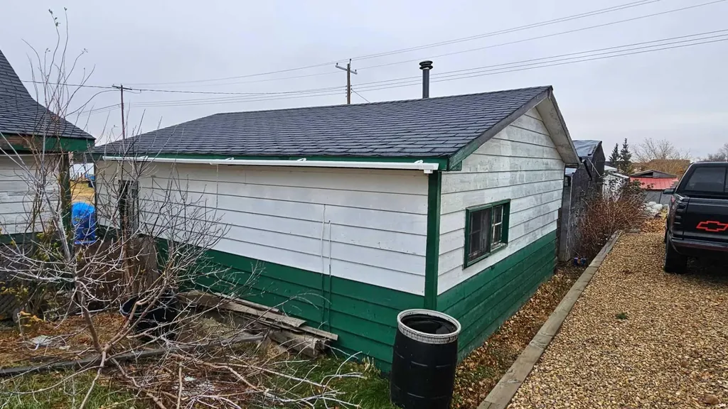 5202 Victoria Avenue Coronation AB T0C1C0