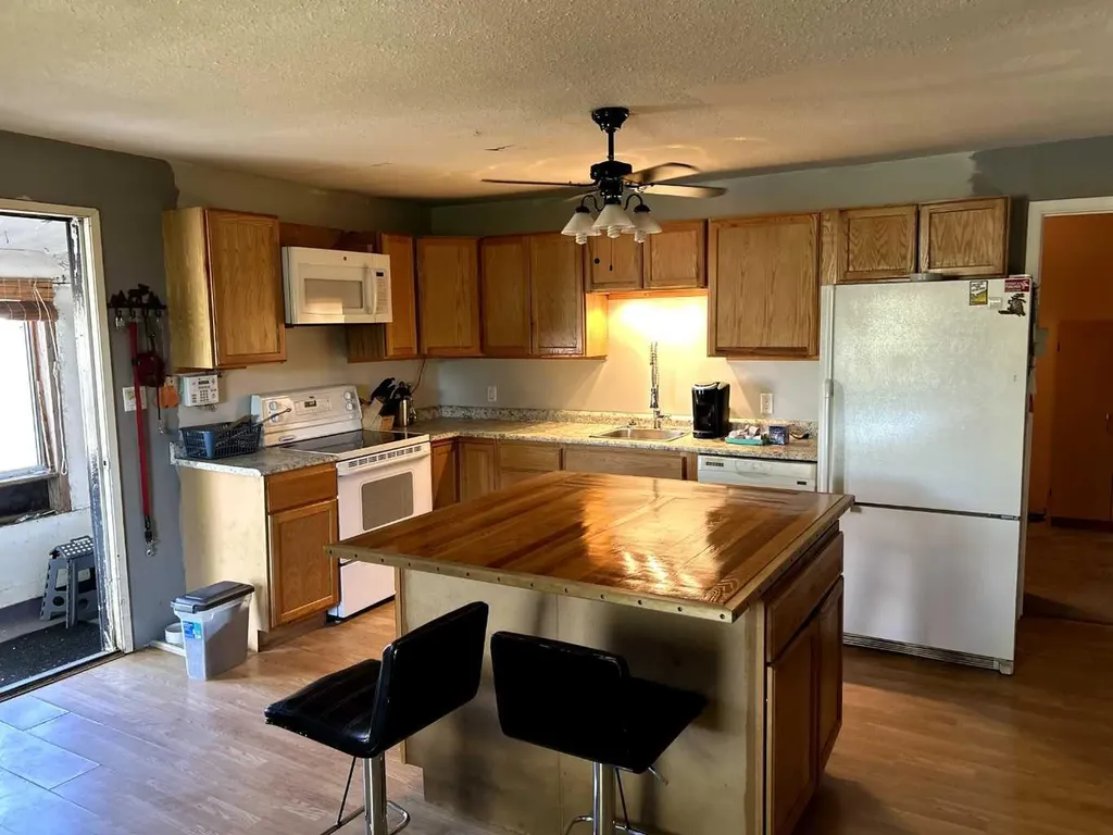 5202 Victoria Avenue Coronation AB T0C1C0