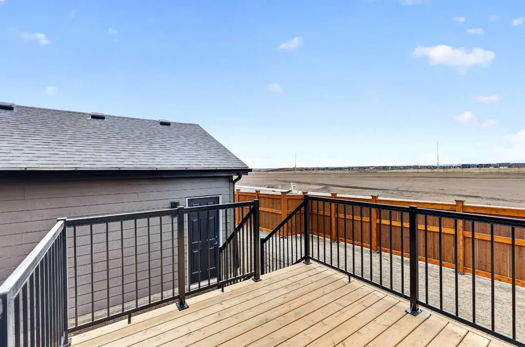 7007 Rangeview Avenue SE Calgary AB T3S 0P9