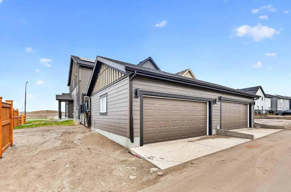 7007 Rangeview Avenue SE Calgary AB T3S 0P9