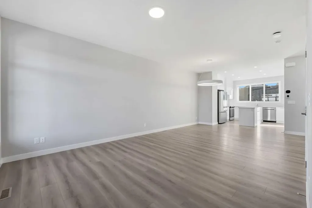 7007 Rangeview Avenue SE Calgary AB T3S 0P9