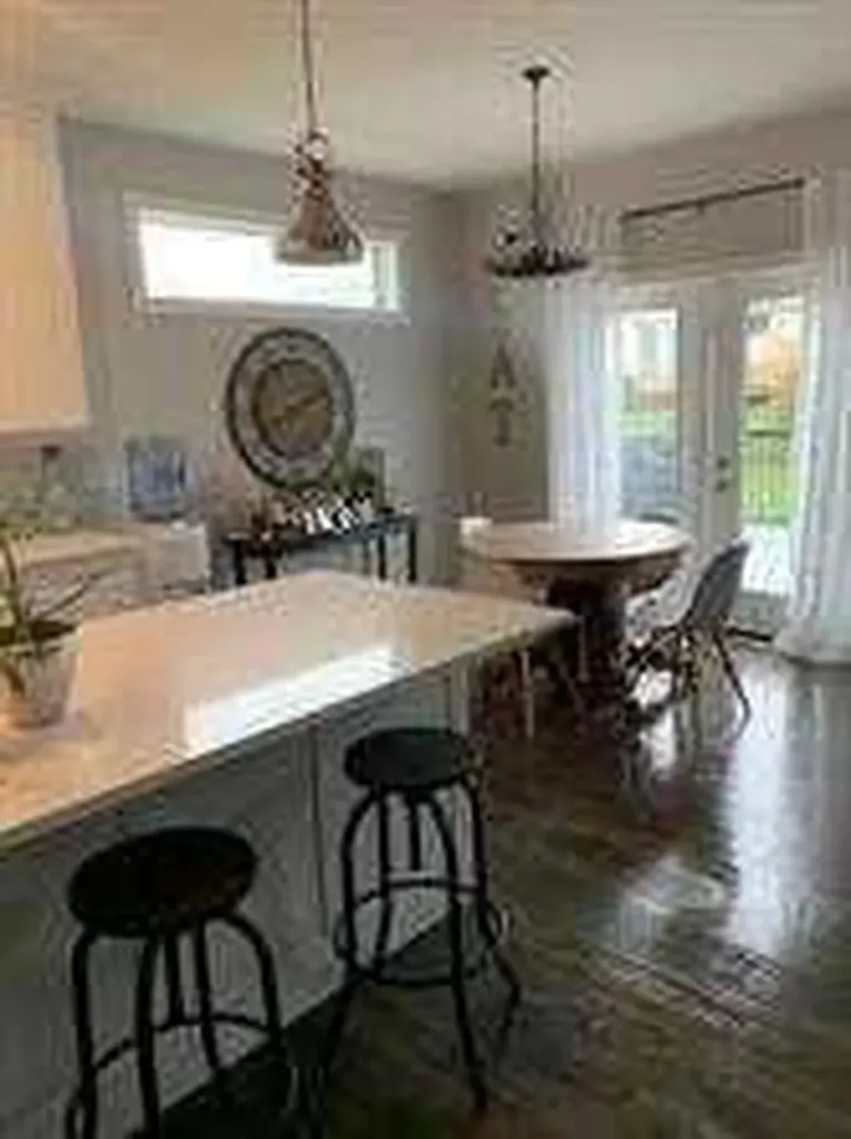 805 7 Avenue Fox Creek AB T0H 1P0
