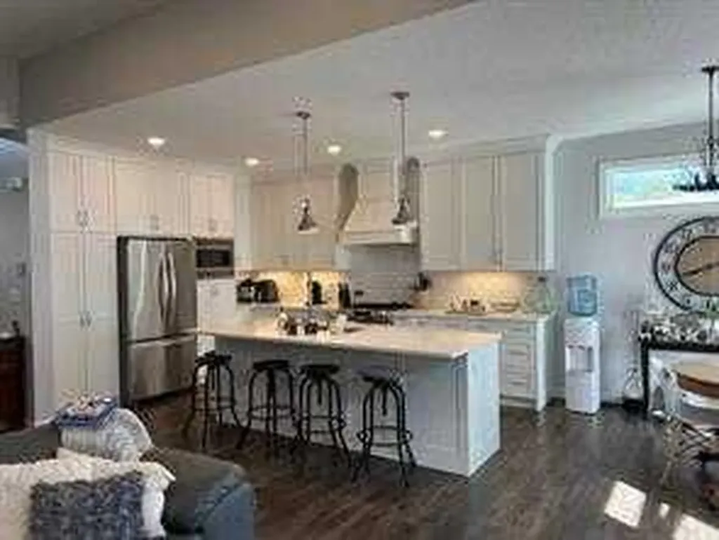 805 7 Avenue Fox Creek AB T0H 1P0
