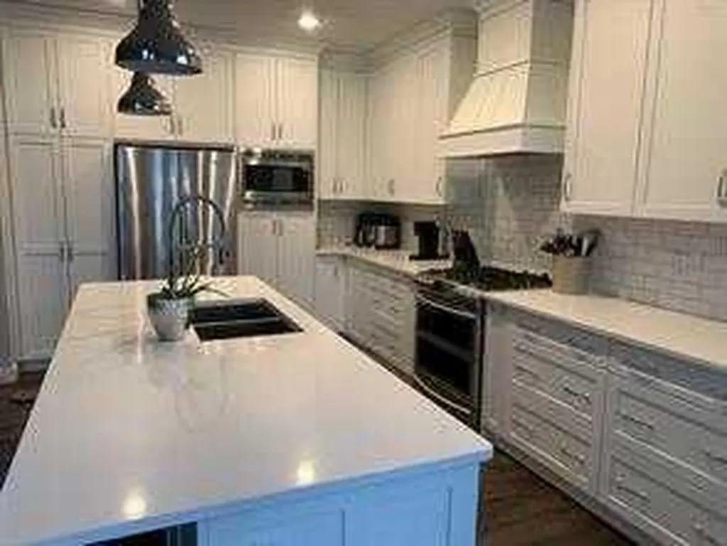 805 7 Avenue Fox Creek AB T0H 1P0