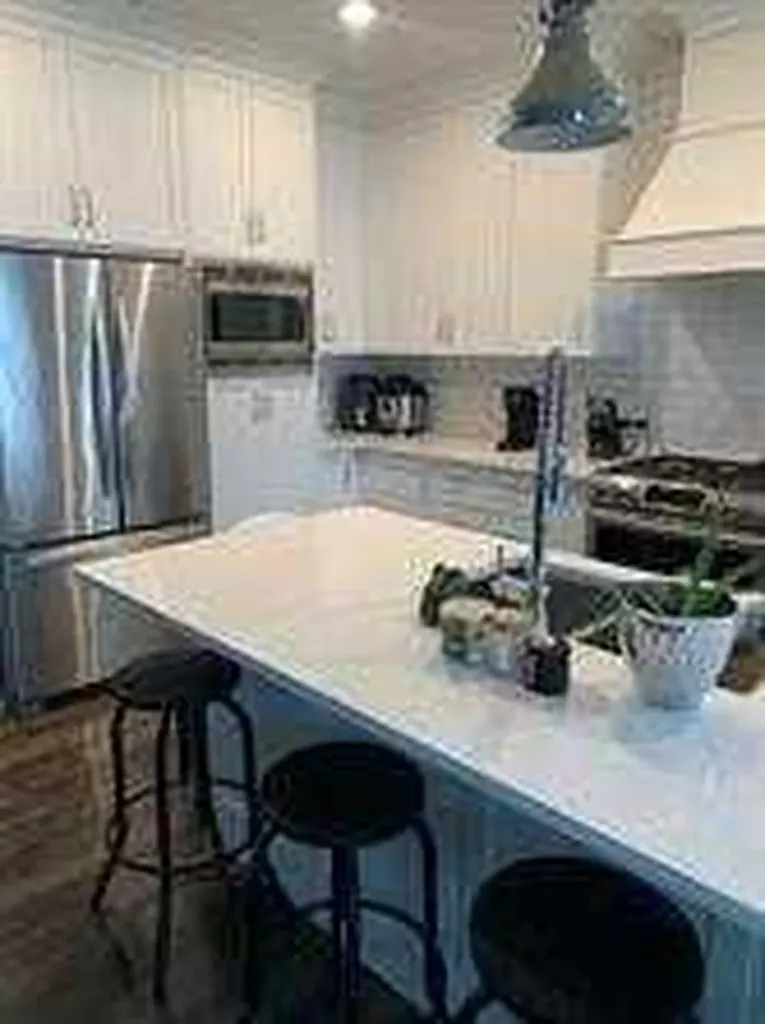 805 7 Avenue Fox Creek AB T0H 1P0