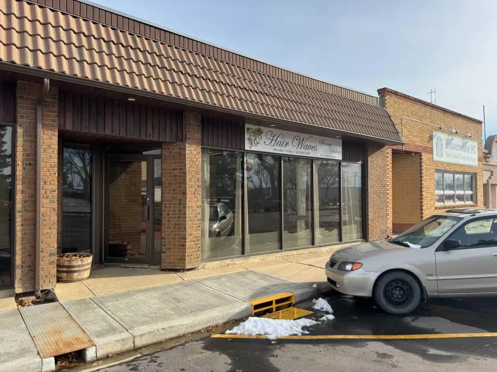 218 Centre Street Hanna AB T0J1P0