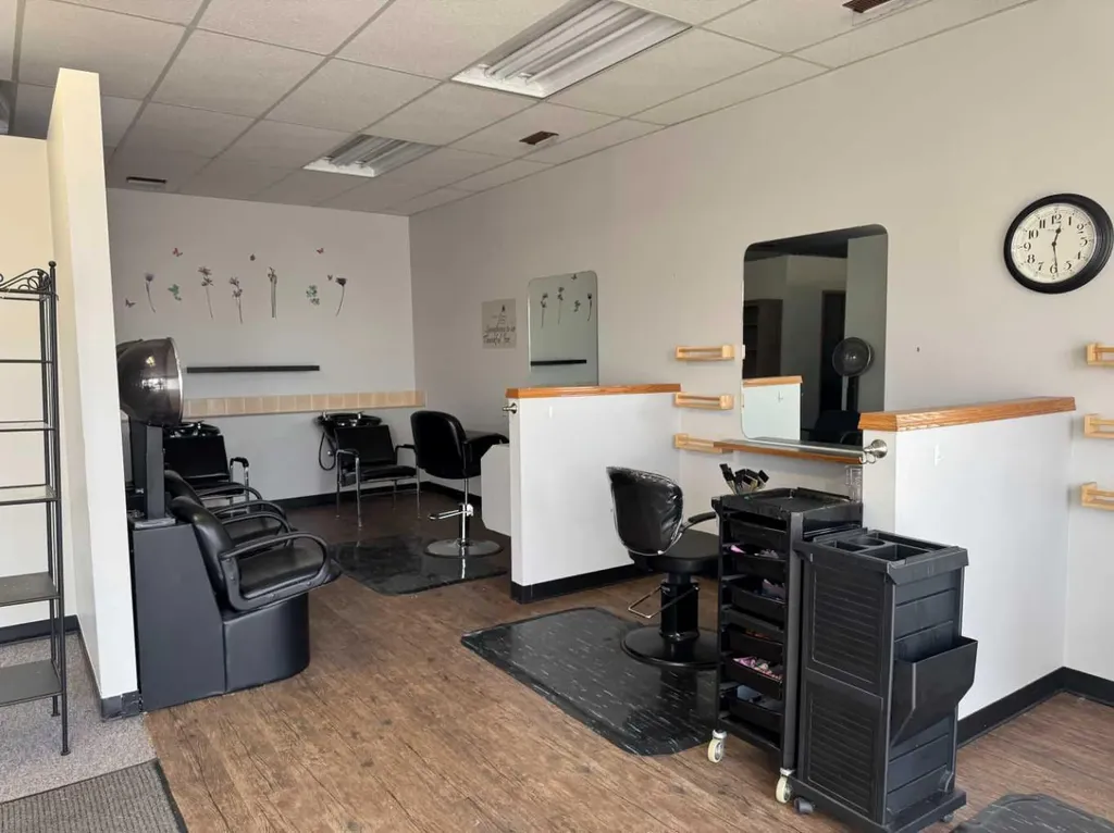 218 Centre Street Hanna AB T0J1P0