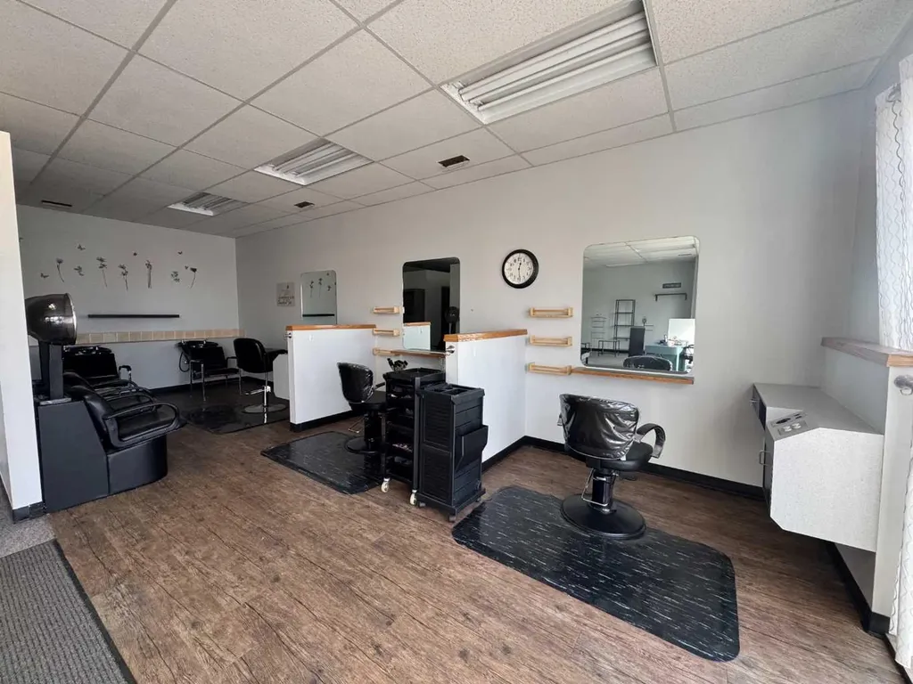 218 Centre Street Hanna AB T0J1P0