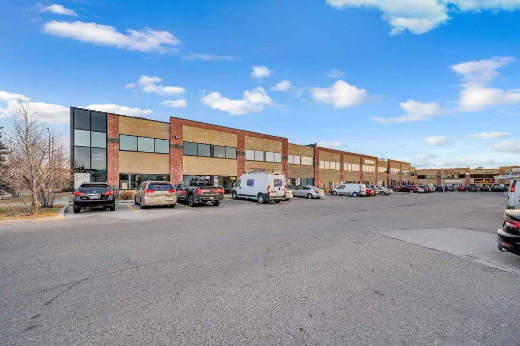 55 Westwinds Crescent NE Calgary AB T3J5H2
