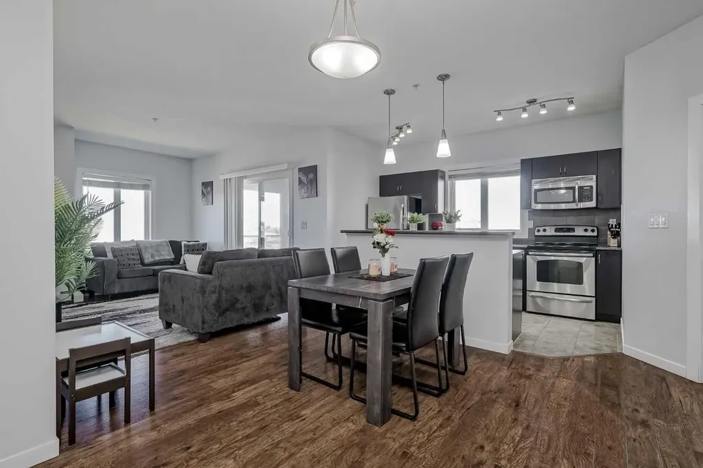 604 East Lake Boulevard NE Airdrie AB T4A 0G5