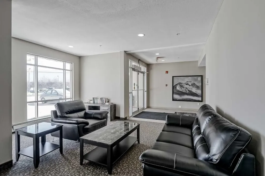 604 East Lake Boulevard NE Airdrie AB T4A 0G5