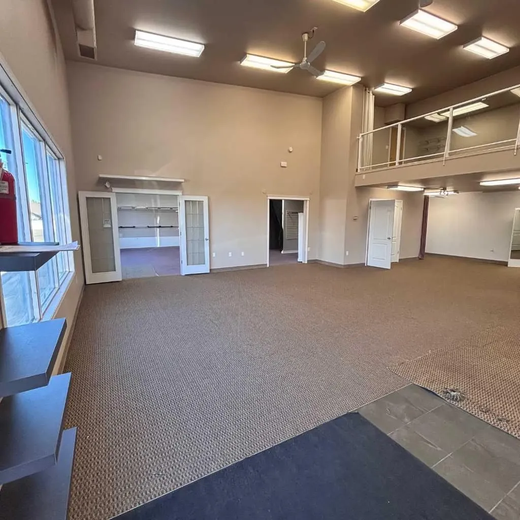 3295 Dunmore Road SE Medicine Hat AB T1B3R2