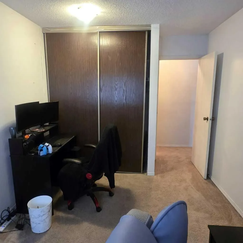 5611 9 Avenue Edson AB T7E 1R5