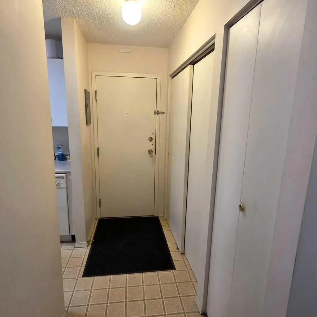 5611 10 Avenue Edson AB T7E 1R4