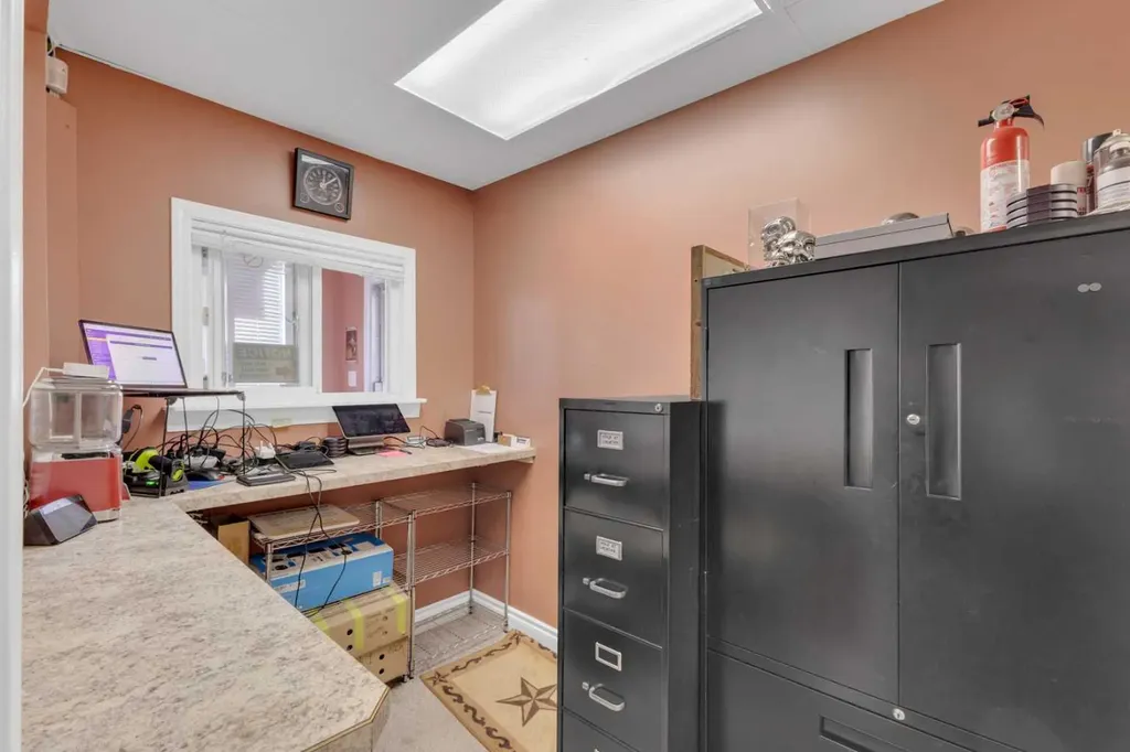 2023 20 Avenue Bowden AB T0M0K0