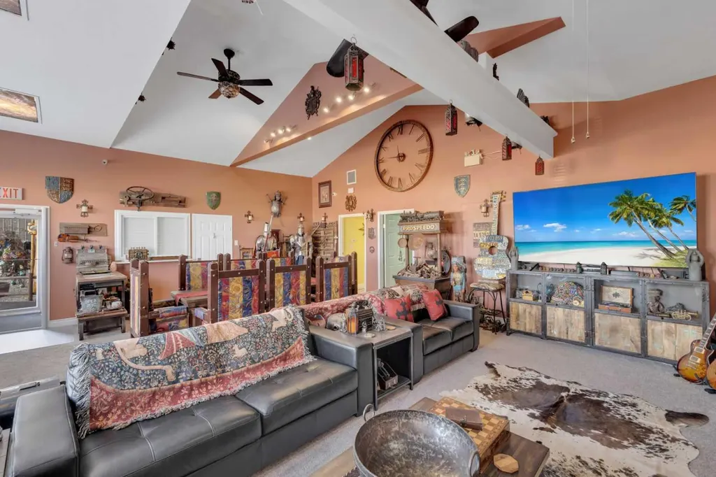 2023 20 Avenue Bowden AB T0M0K0