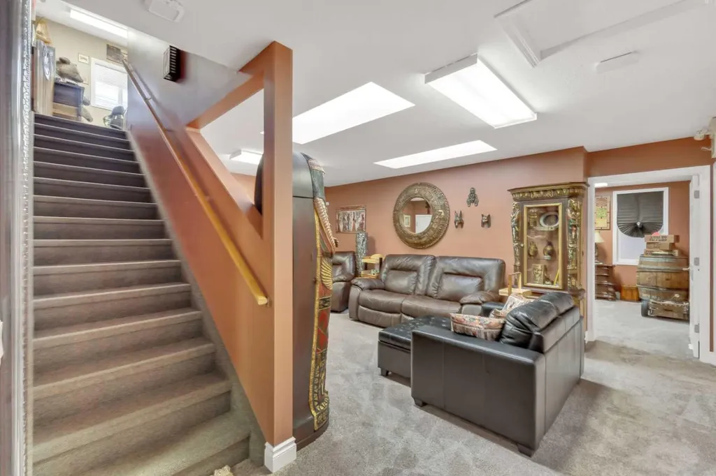 2023 20 Avenue Bowden AB T0M0K0