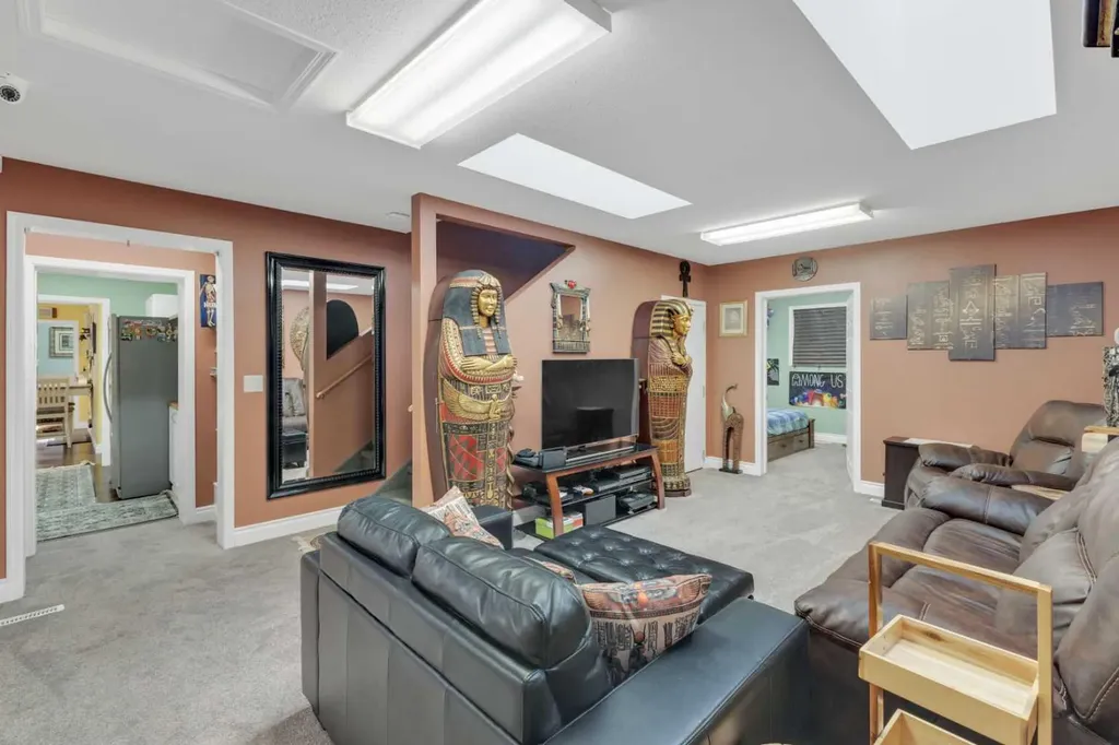 2023 20 Avenue Bowden AB T0M0K0