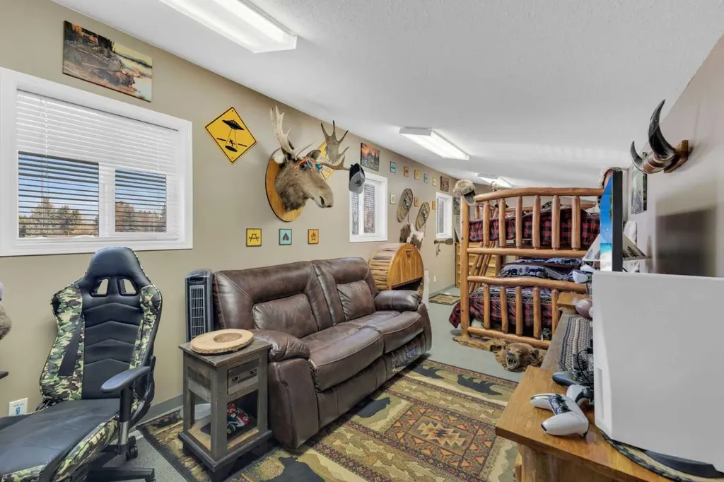 2023 20 Avenue Bowden AB T0M0K0