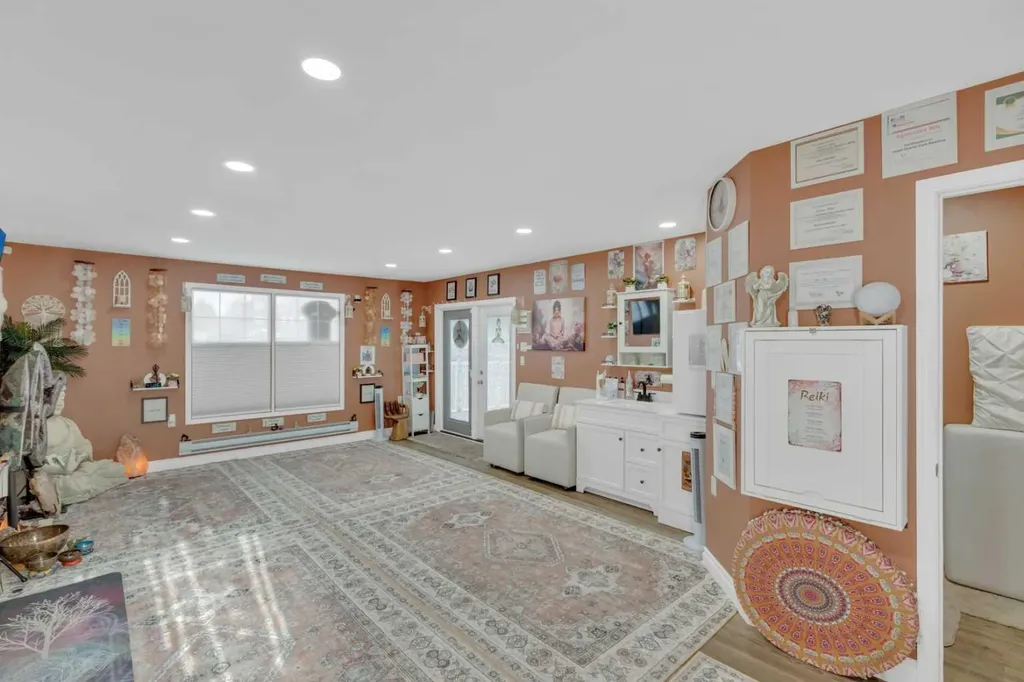 2023 20 Avenue Bowden AB T0M0K0