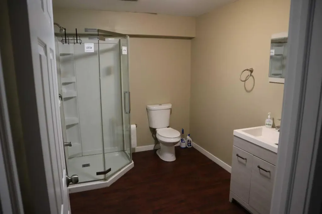 4316 64 Avenue SE Calgary AB T2C2B3