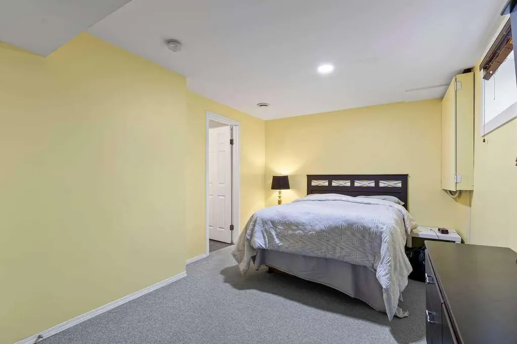 60 Bridlecreek Terrace SW Calgary AB T2Y 3N7