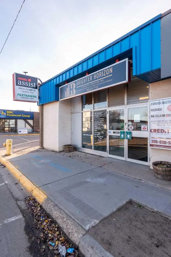 4802 50 Avenue Lloydminster AB T9V 0W5