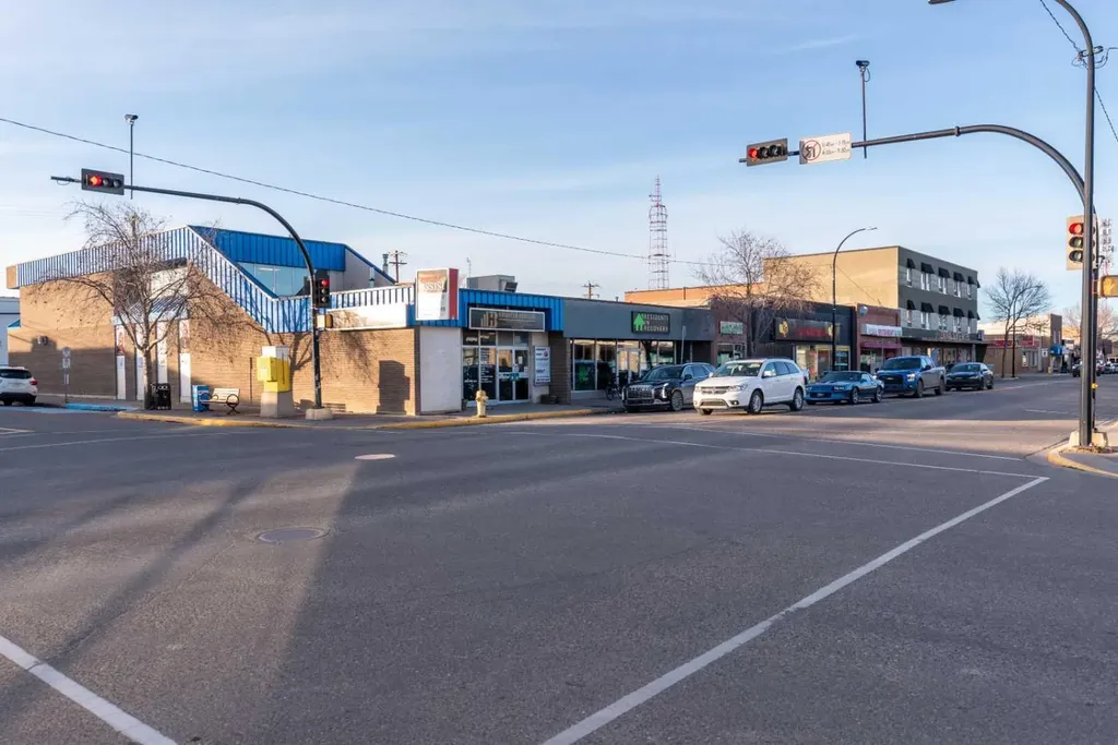 4802 50 Avenue Lloydminster AB T9V 0W5