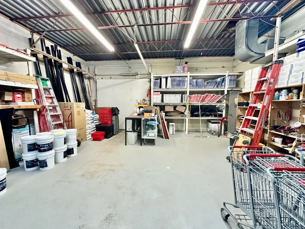 124 2 Street W Brooks AB T1R 1C8