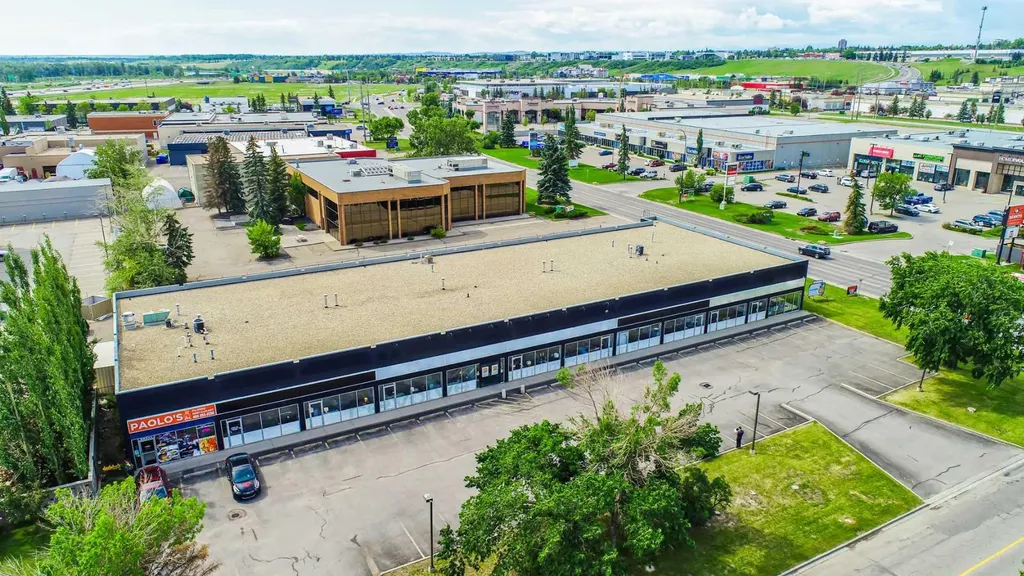 7070 11 Street SE Calgary AB T2H2W8