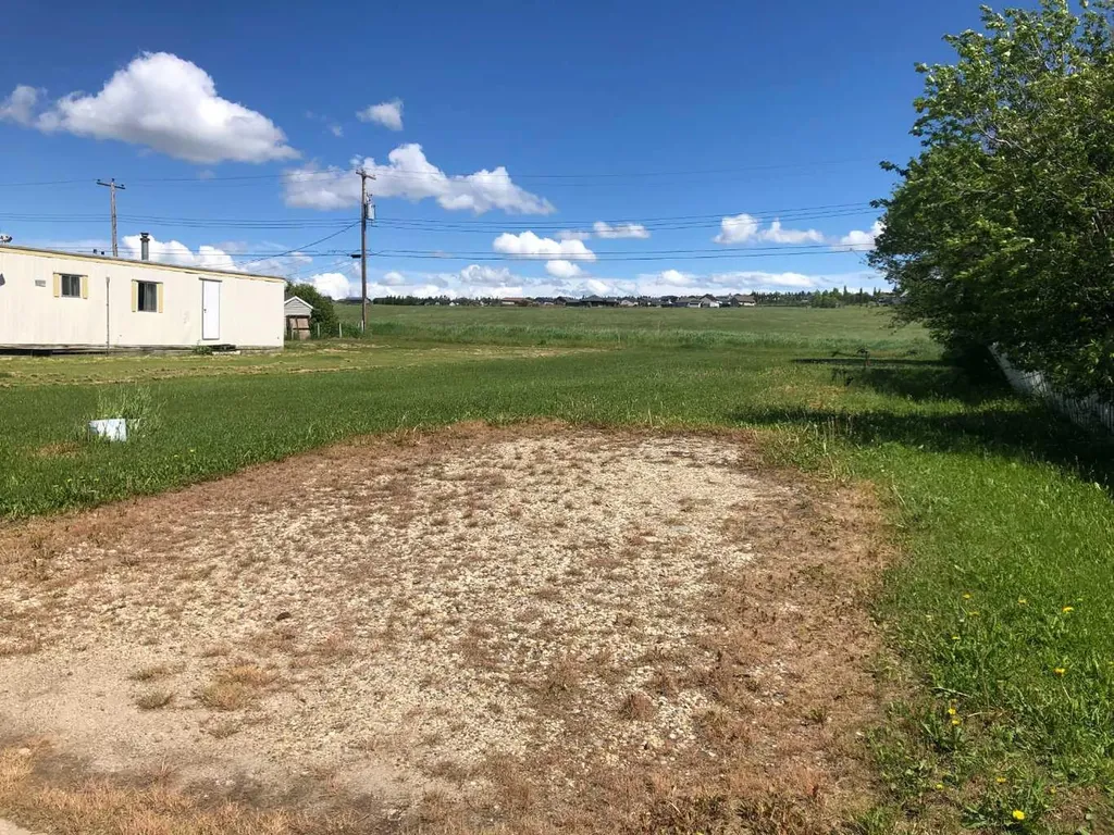 410 7 Avenue Beaverlodge AB T0H0C0