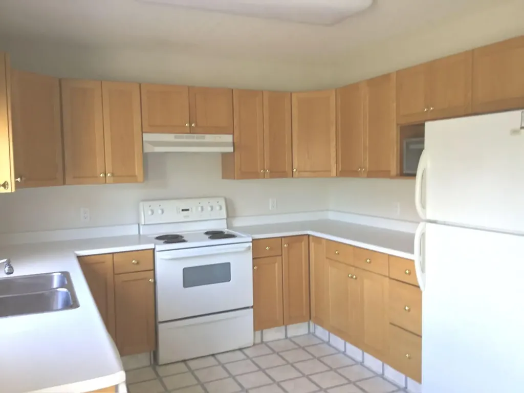 4920 53 Avenue Whitecourt AB T7S 1V7