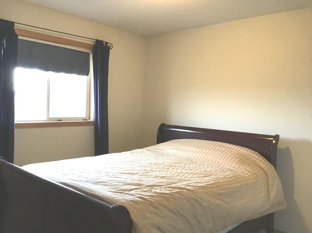 4920 53 Avenue Whitecourt AB T7S 1V7