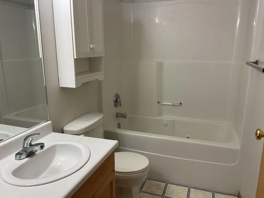 4920 53 Avenue Whitecourt AB T7S 1V7