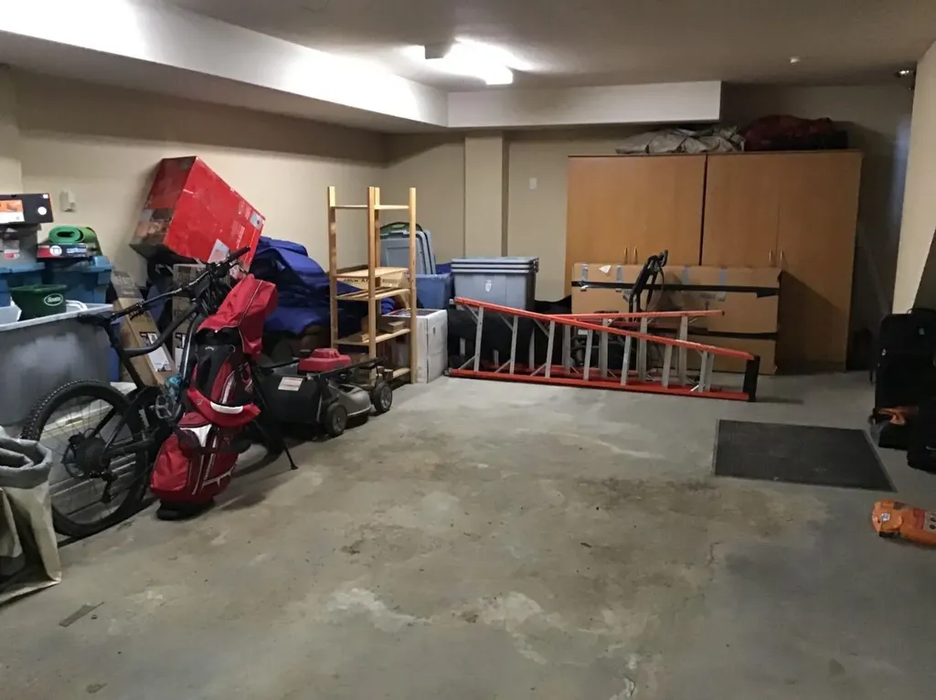 4920 53 Avenue Whitecourt AB T7S 1V7
